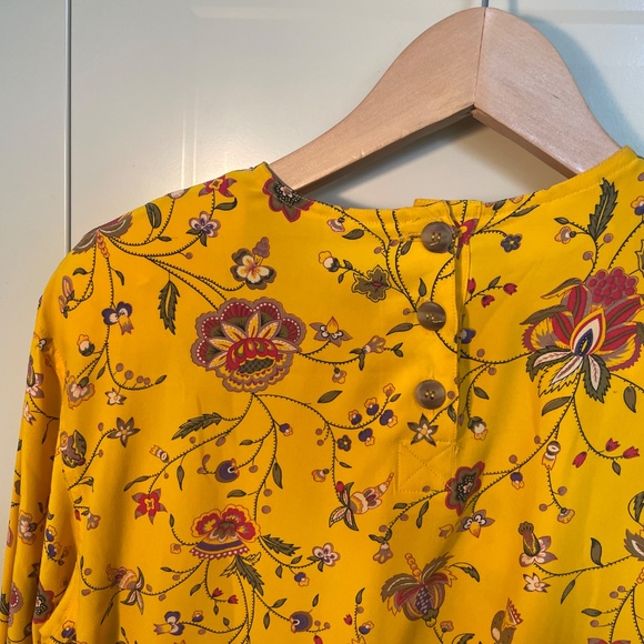 Floral Silk Blouse - Picture 4 of 5